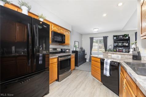 760 Renee Drive Wadsworth OH 44281