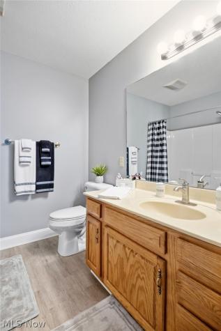 760 Renee Drive Wadsworth OH 44281