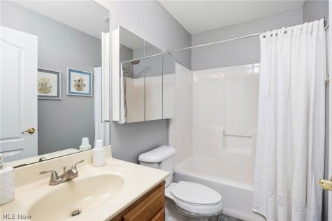 760 Renee Drive Wadsworth OH 44281