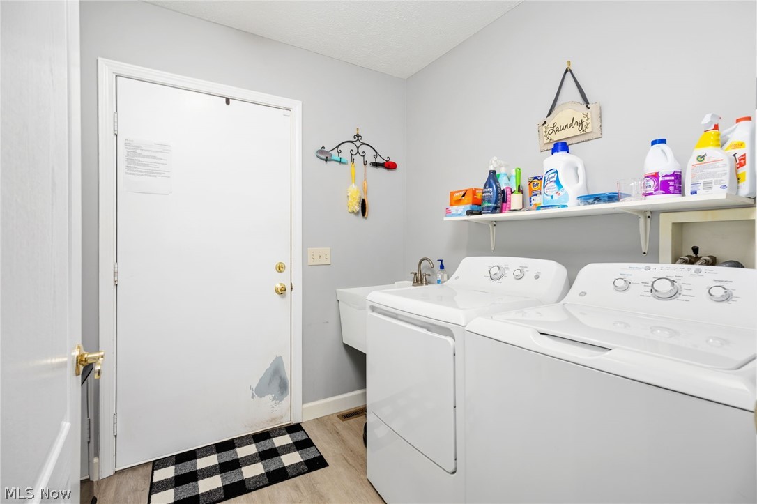 760 Renee Drive Wadsworth OH 44281
