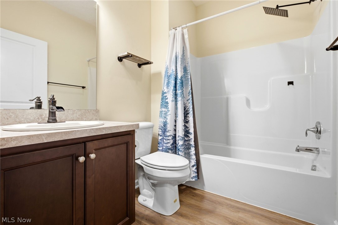 235 Silver Spring Circle Elyria OH 44035