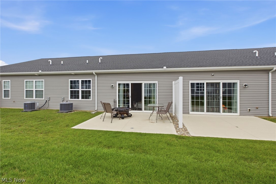 235 Silver Spring Circle Elyria OH 44035