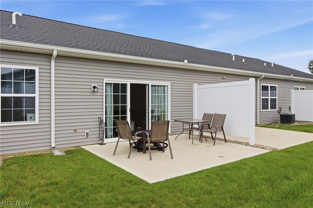 235 Silver Spring Circle Elyria OH 44035