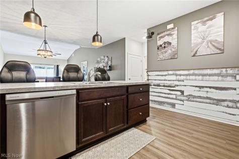 235 Silver Spring Circle Elyria OH 44035