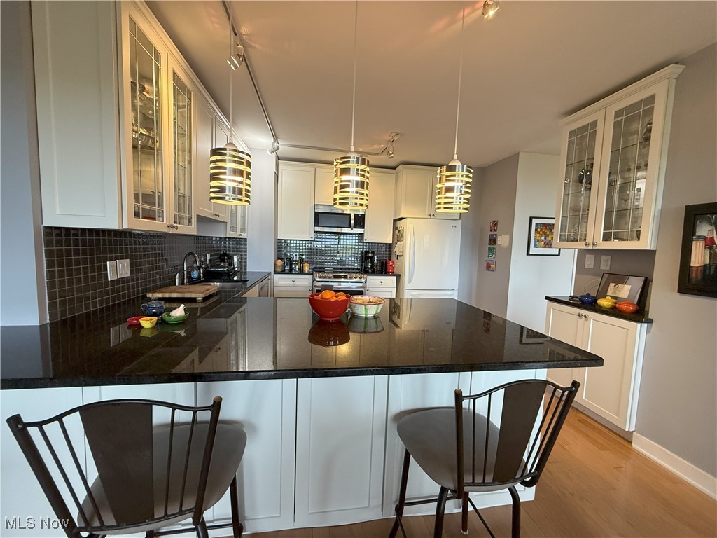 1 Bratenahl Place Bratenahl OH 44108