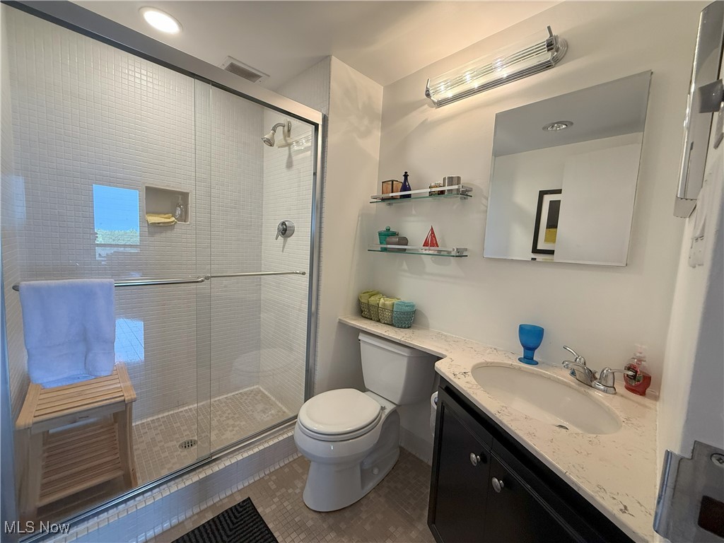 1 Bratenahl Place Bratenahl OH 44108