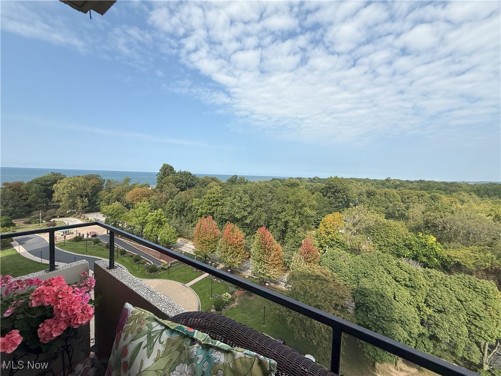 1 Bratenahl Place Bratenahl OH 44108