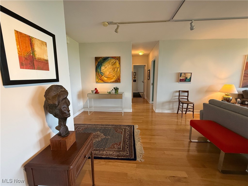 1 Bratenahl Place Bratenahl OH 44108