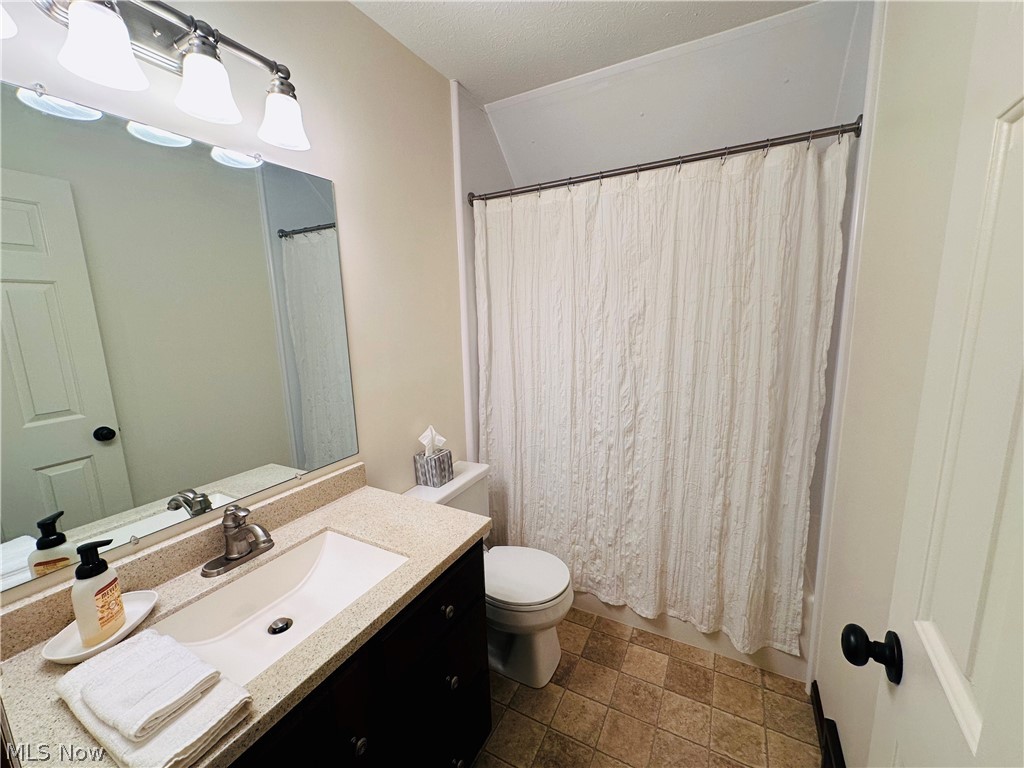 111 Nantucket Circle Painesville OH 44077