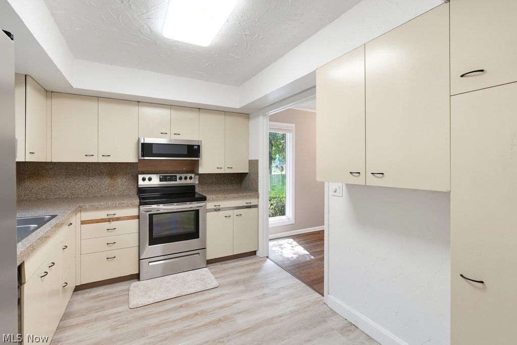 740 Spafford Oval Sagamore Hills OH 44067