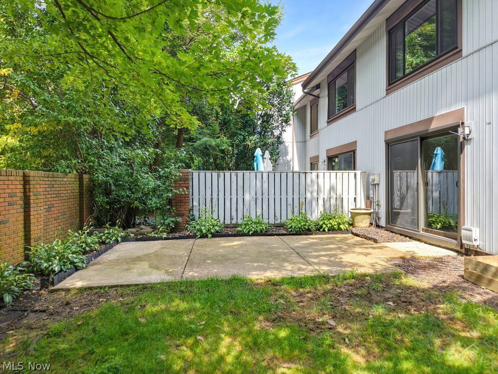 740 Spafford Oval Sagamore Hills OH 44067