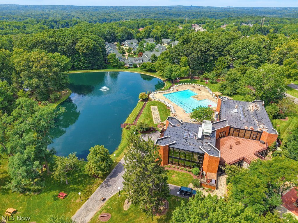 740 Spafford Oval Sagamore Hills OH 44067