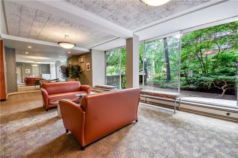 13800 Shaker Boulevard Cleveland OH 44120