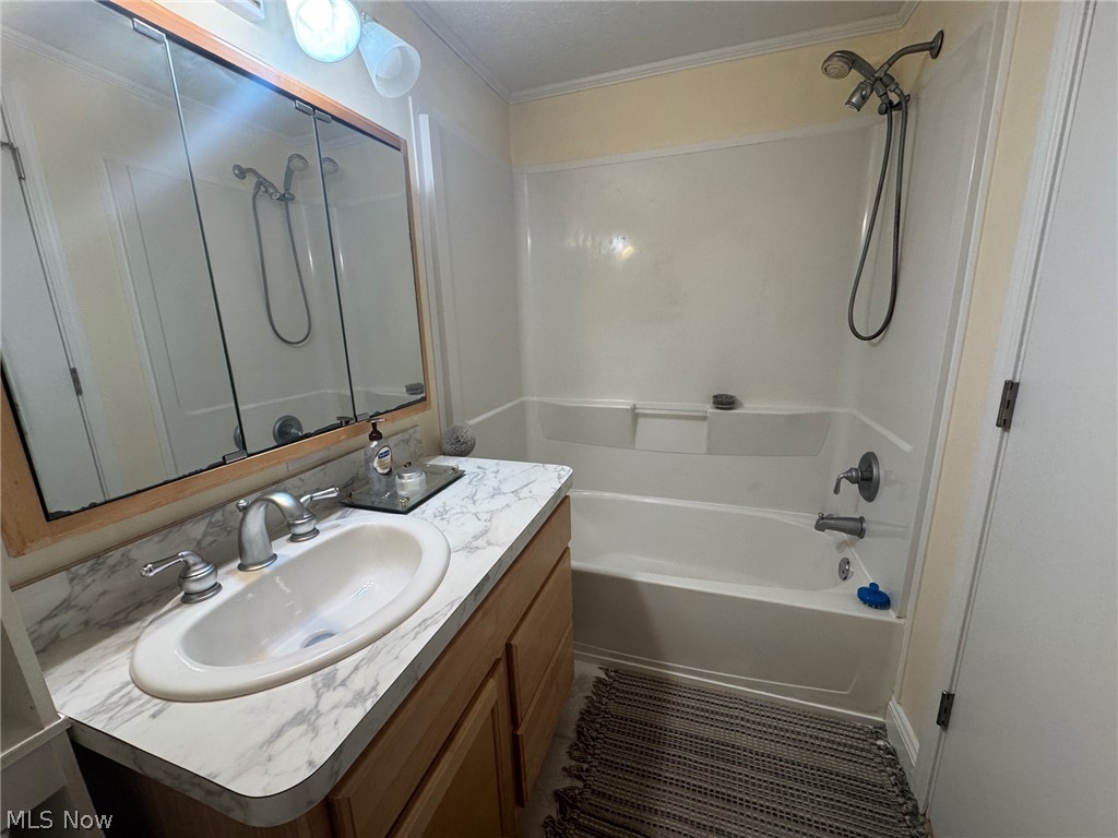 118 New Concord Drive Mentor OH 44060