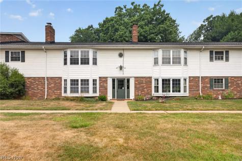 6965 Carriage Hill Drive Brecksville OH 44141