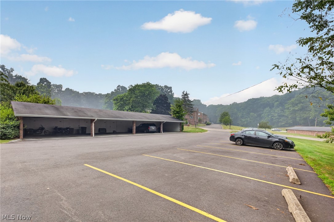 6965 Carriage Hill Drive Brecksville OH 44141