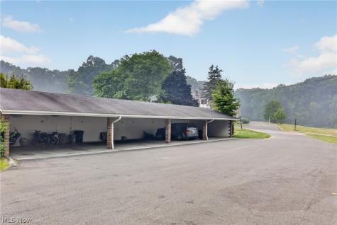 6965 Carriage Hill Drive Brecksville OH 44141