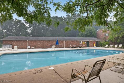 6965 Carriage Hill Drive Brecksville OH 44141