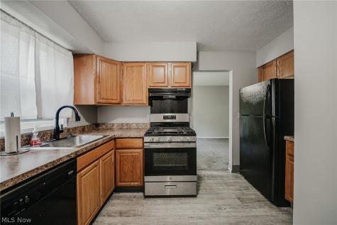7191 Hart Street Mentor OH 44060