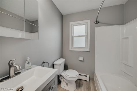 7191 Hart Street Mentor OH 44060