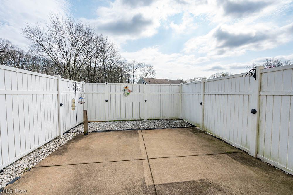 3149 Ivy Hill Circle Cortland OH 44410