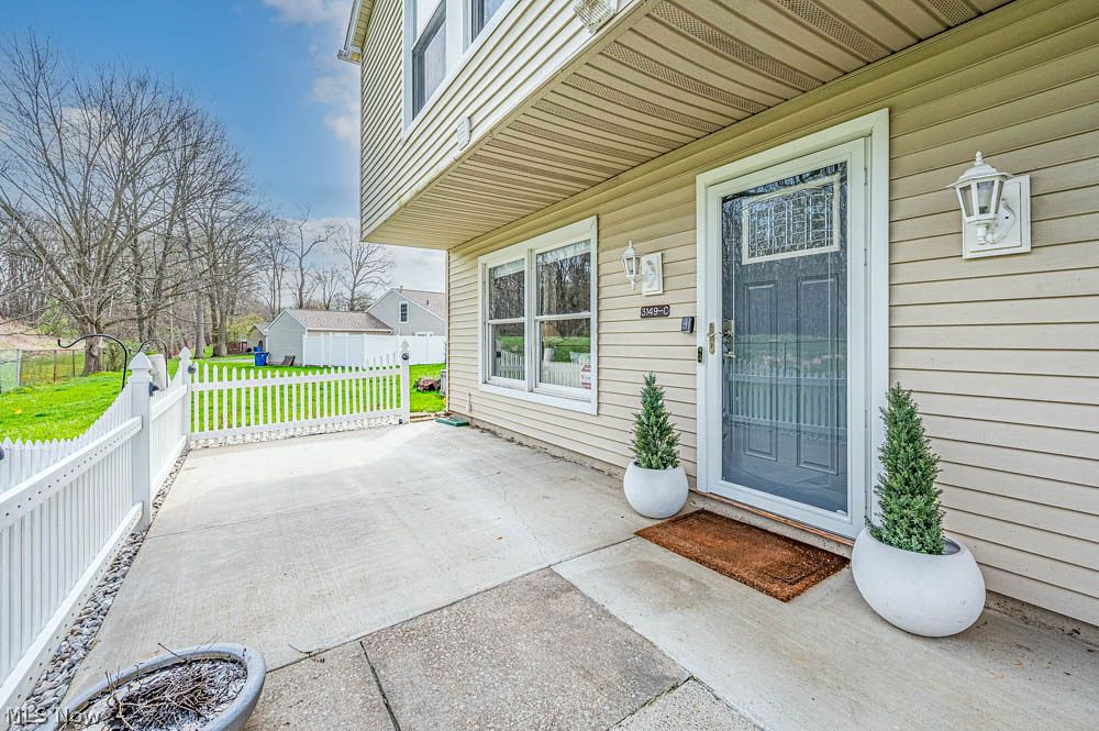 3149 Ivy Hill Circle Cortland OH 44410
