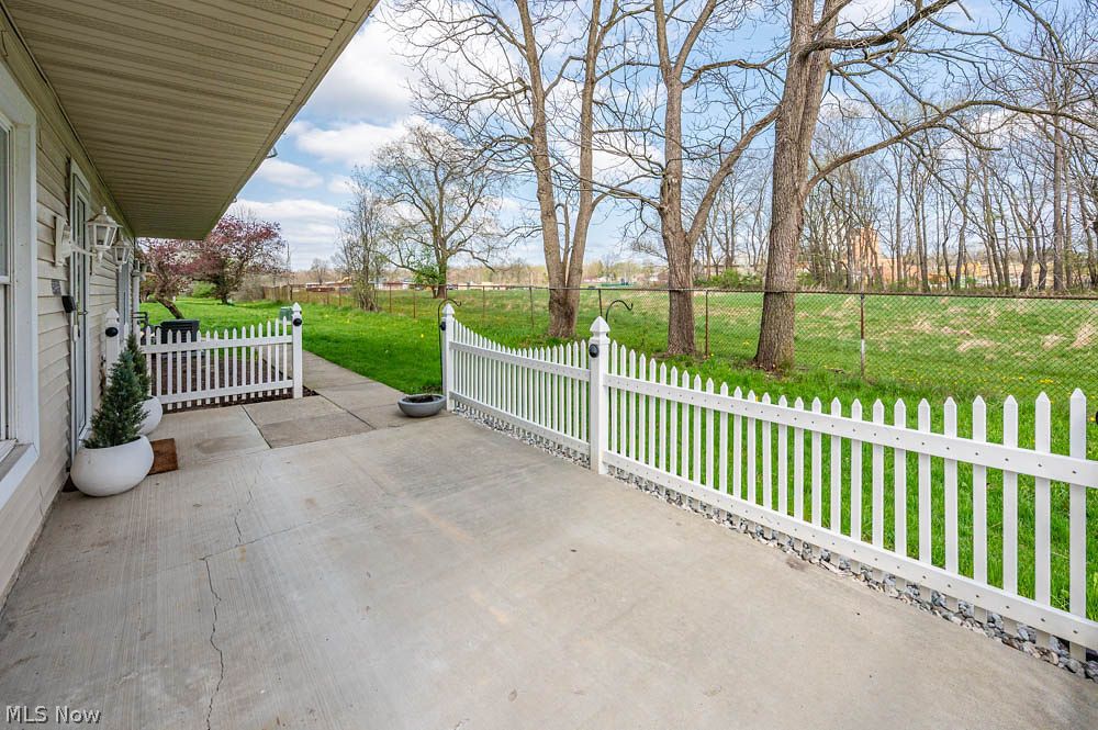 3149 Ivy Hill Circle Cortland OH 44410