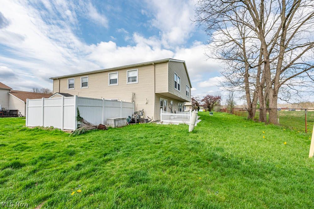 3149 Ivy Hill Circle Cortland OH 44410