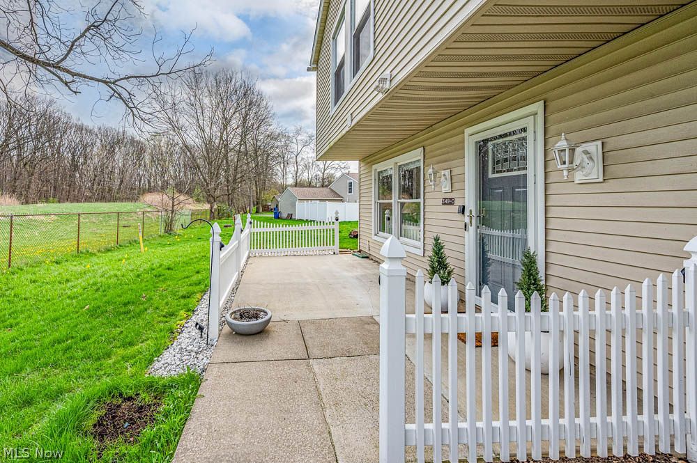 3149 Ivy Hill Circle Cortland OH 44410