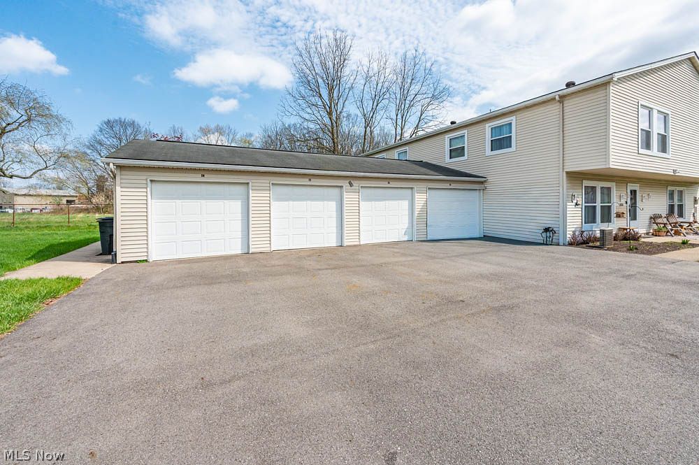 3149 Ivy Hill Circle Cortland OH 44410