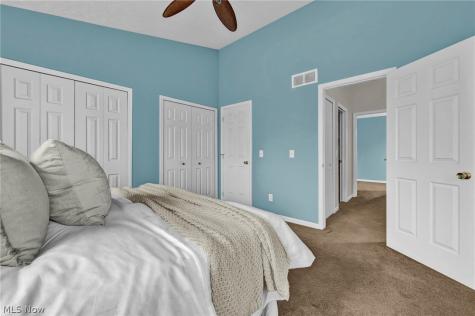 833 Overlook Ridge Drive Cleveland OH 44109