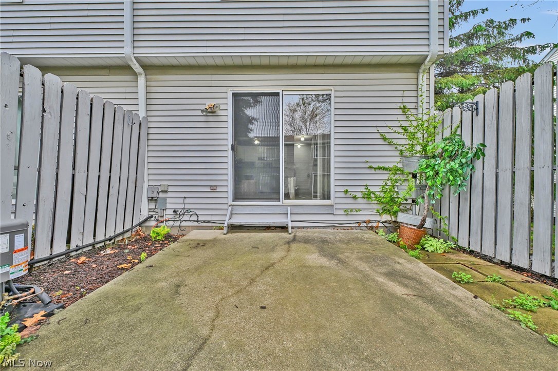 833 Overlook Ridge Drive Cleveland OH 44109