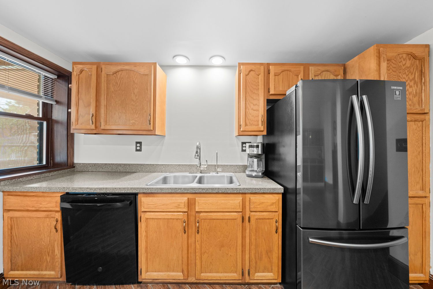 1414 W 81st Street Cleveland OH 44102