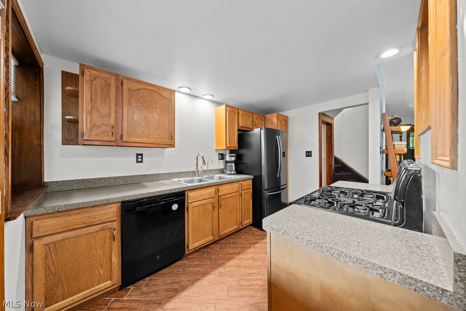 1414 W 81st Street Cleveland OH 44102