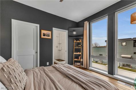5505 Herman Avenue Cleveland OH 44102