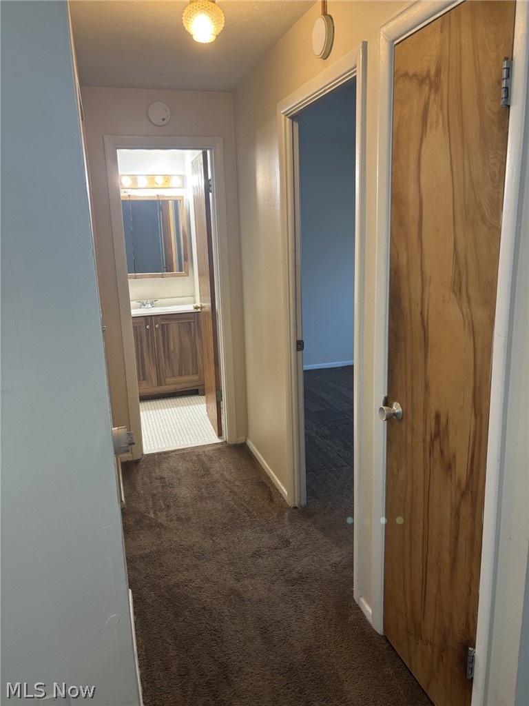 14567 Madison Avenue Lakewood OH 44107