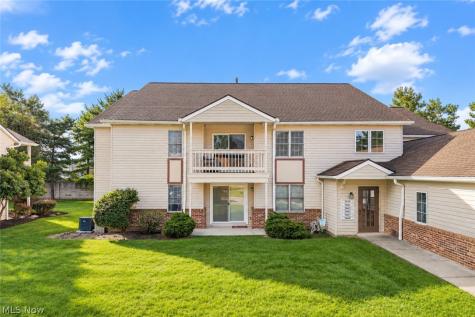 5663 Gateway Lane Brook Park OH 44142