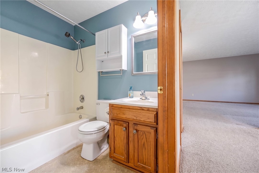 5663 Gateway Lane Brook Park OH 44142
