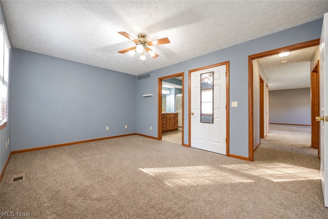 5663 Gateway Lane Brook Park OH 44142