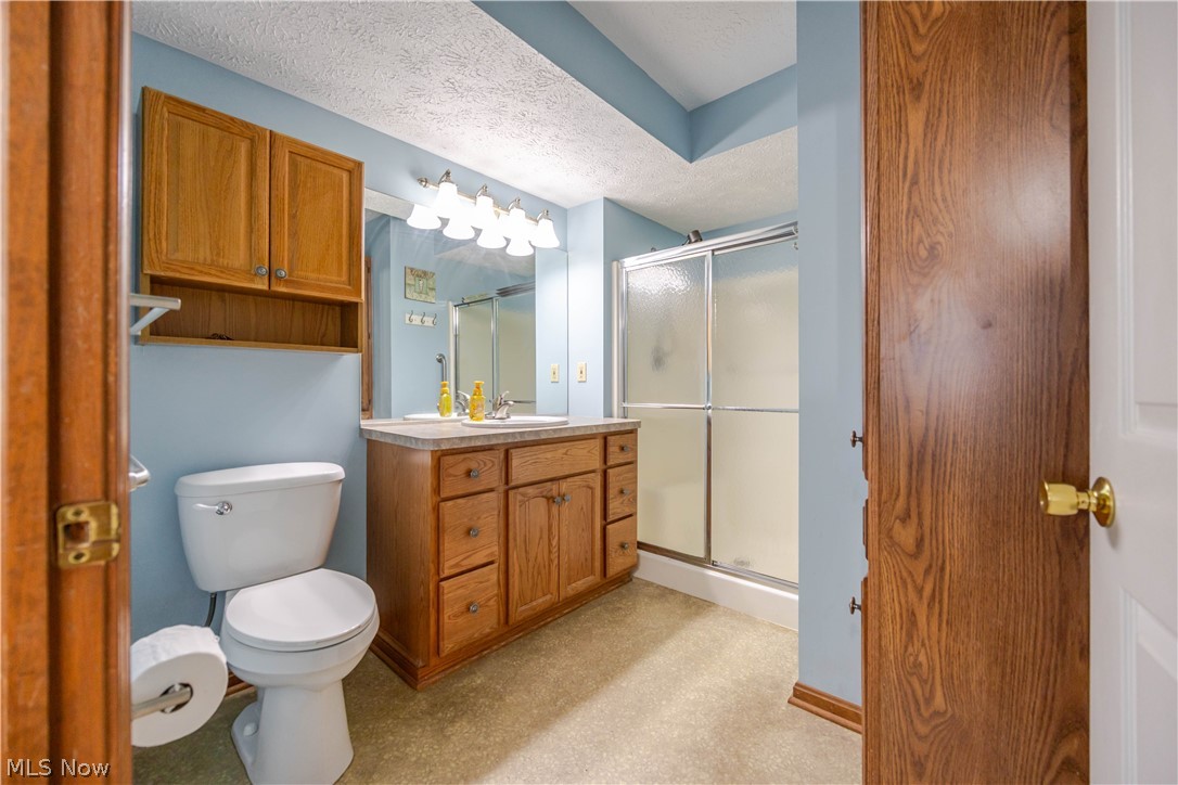 5663 Gateway Lane Brook Park OH 44142