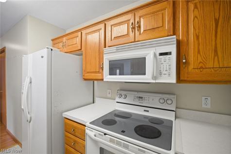 4805 Township Road 366 Millersburg OH 44654