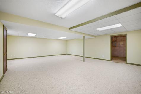 4805 Township Road 366 Millersburg OH 44654
