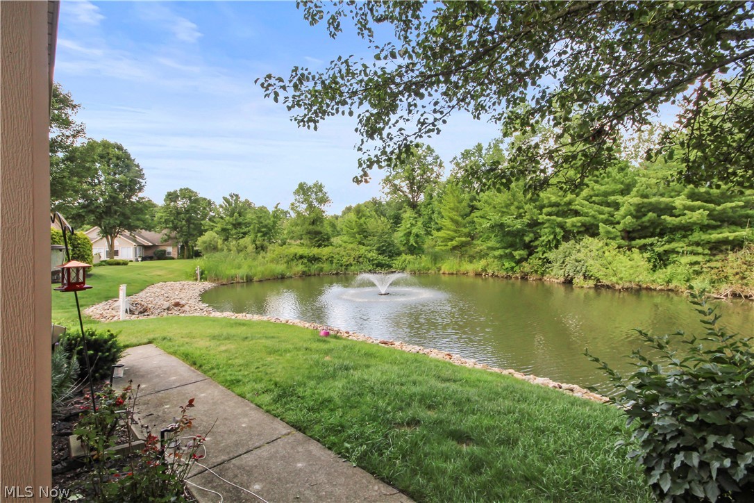 903 NE Willow Brook Drive NE Warren OH 44483