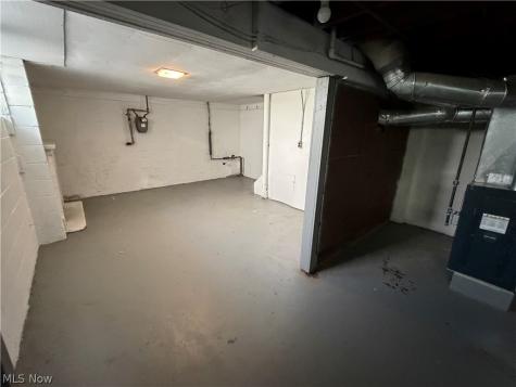 1540 E 256th Street Euclid OH 44132
