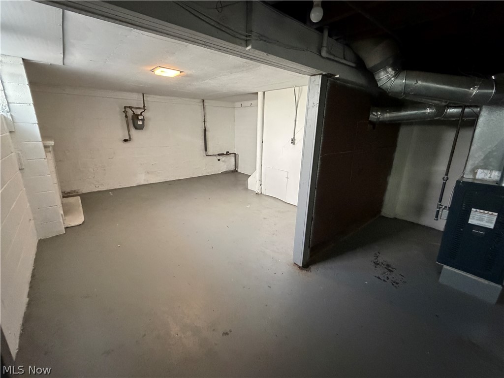 1540 E 256th Street Euclid OH 44132