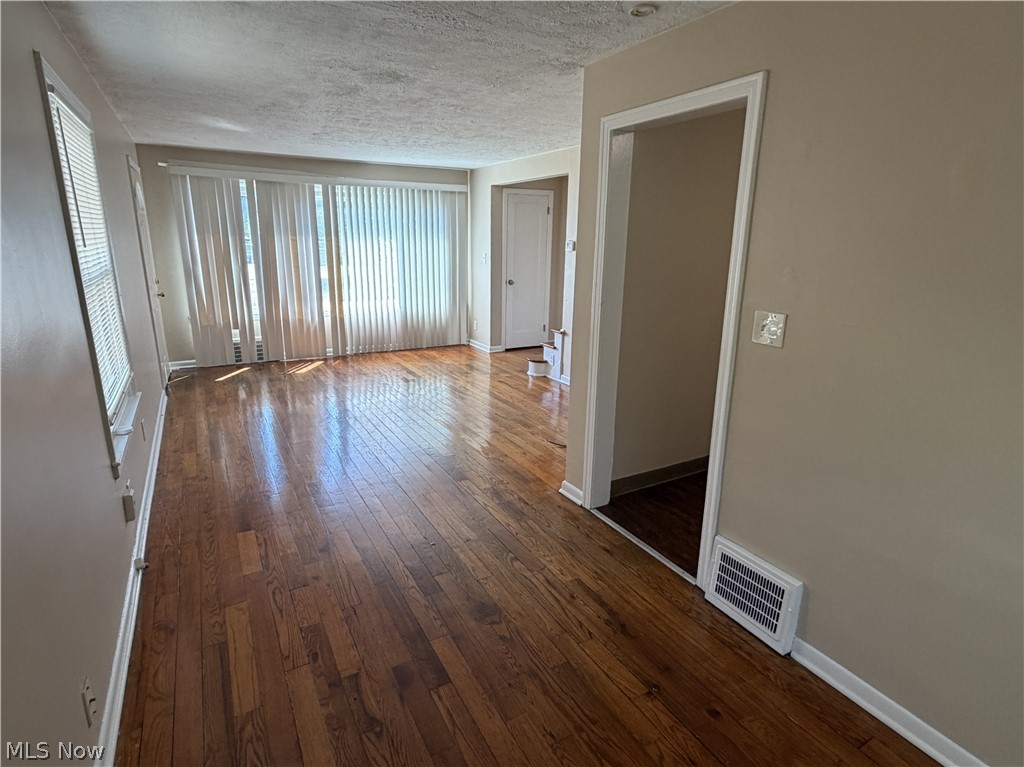 1540 E 256th Street Euclid OH 44132