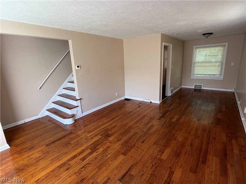 1540 E 256th Street Euclid OH 44132