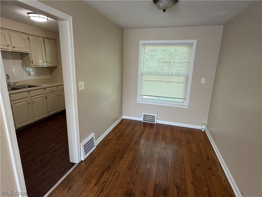 1540 E 256th Street Euclid OH 44132