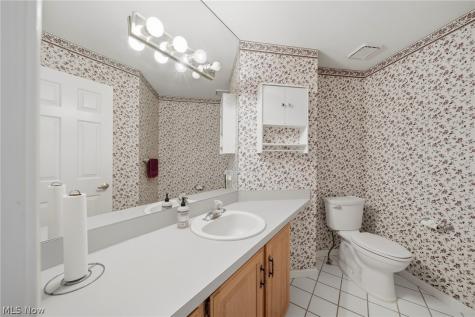 645 Grand View Lane Aurora OH 44202