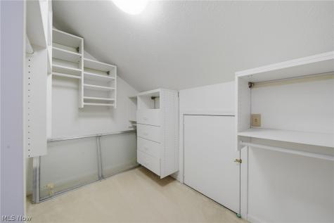 645 Grand View Lane Aurora OH 44202